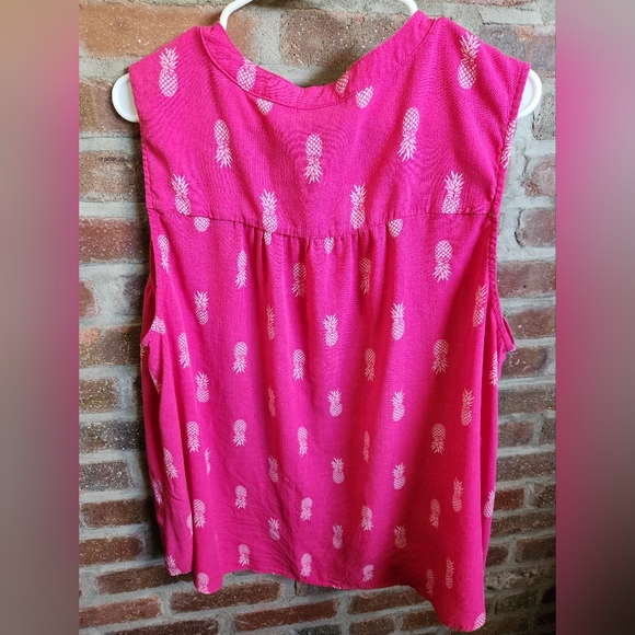 3X Torrid Sleeveless Harper Top - Picture 4 of 6